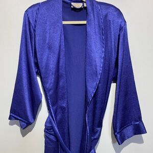 Victoria's Secret Women's Purple Satin Tie Waist Robe Size Small/Medium